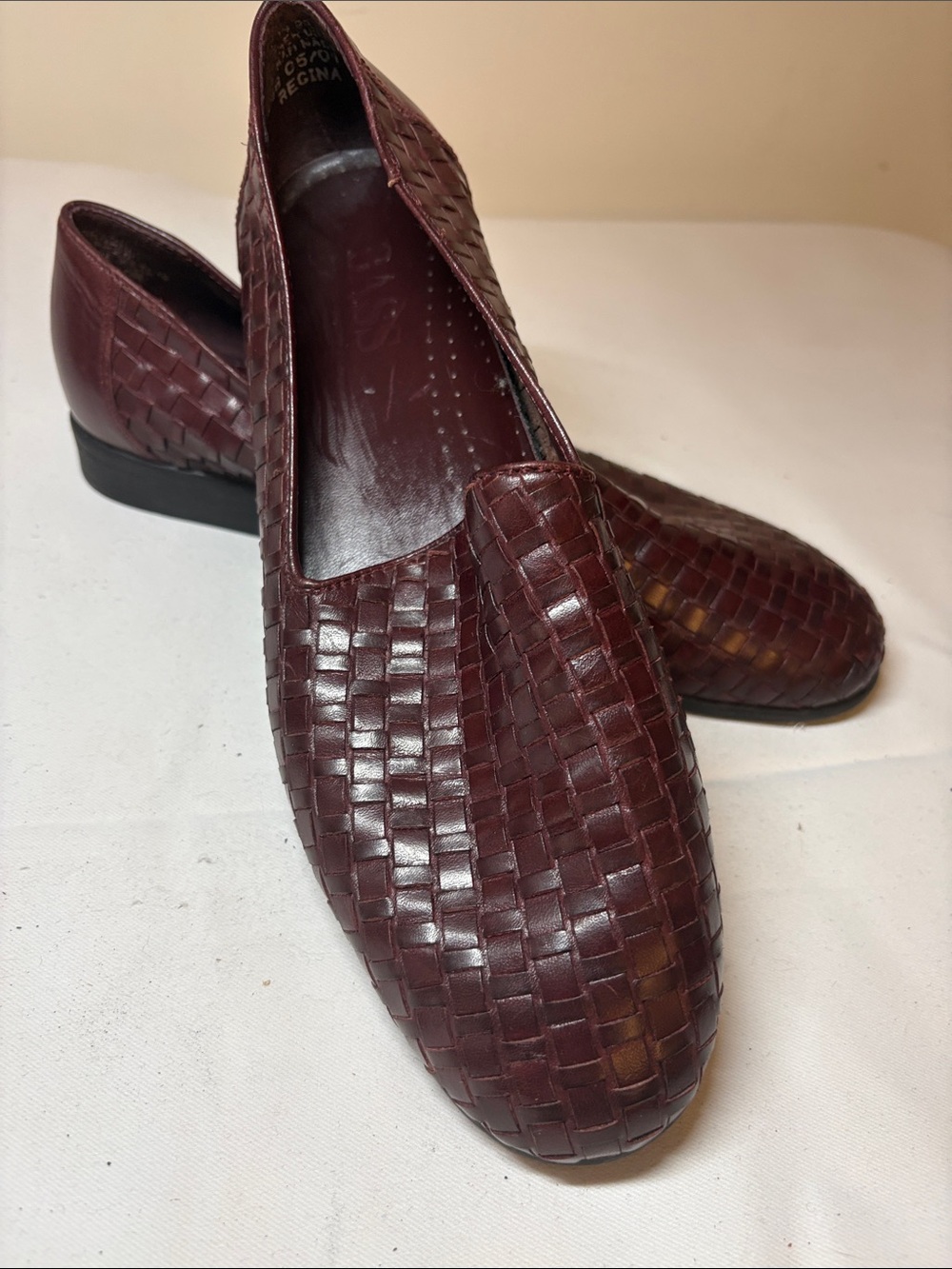 Bass Burgundy Leather Basket Weave Slip-On Flat Size 11